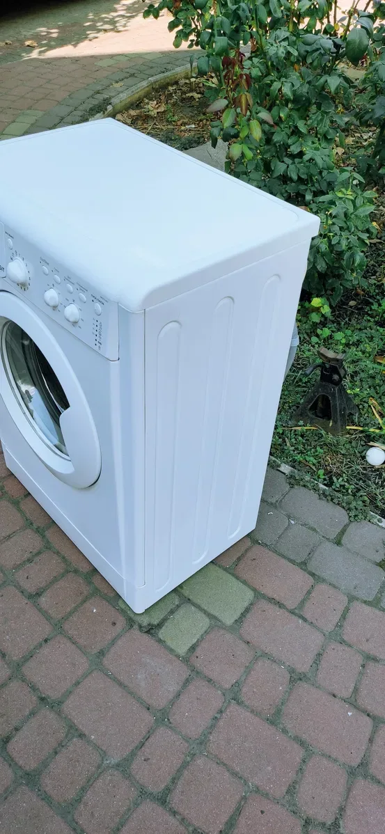 Стиральная машинка Indesit на 5 кг — фото 4