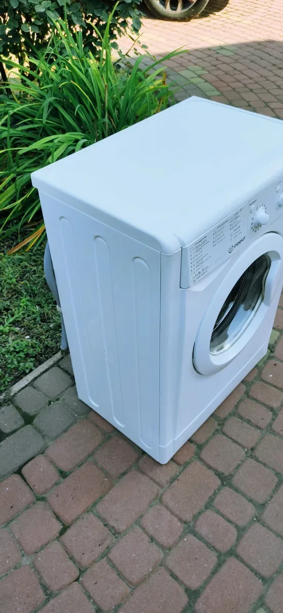 Стиральная машинка Indesit на 5 кг — фото 5