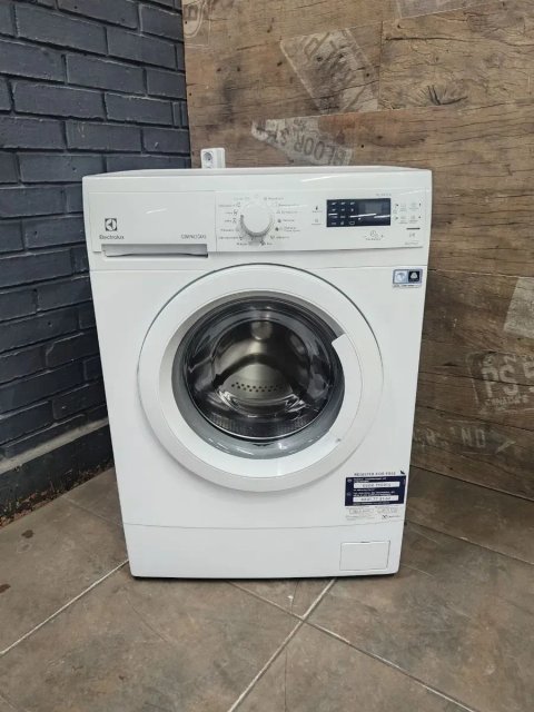 Стиральная машинка/пральна машина Electrolux  EWS1266/ гарантия/Вибір