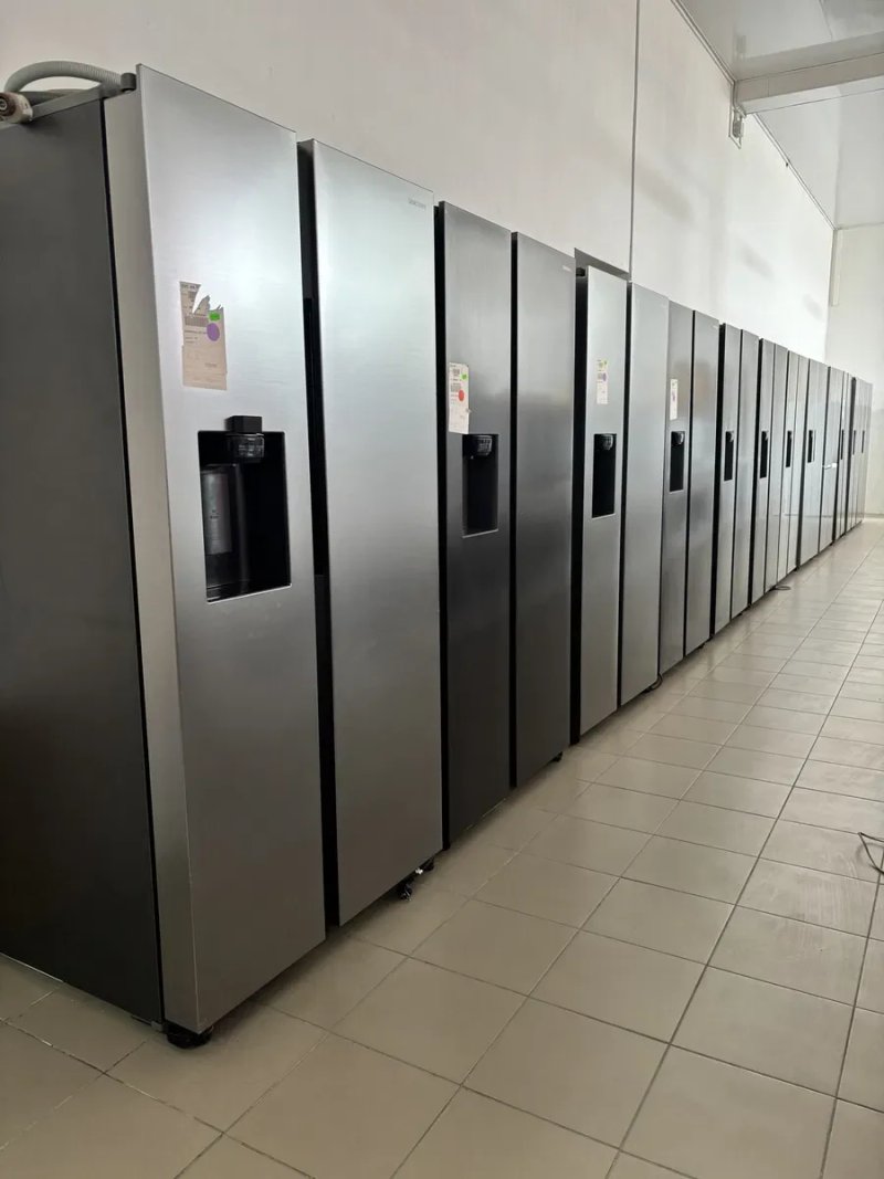 Стоковий двохдверний холодильник Samsung, RS57DG400EM9 великий холодильник, сайб, side-by-side — фото 6