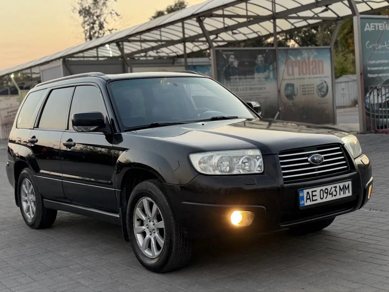 Subaru Forester 2.0 Автомат Полный Привод — фото 2