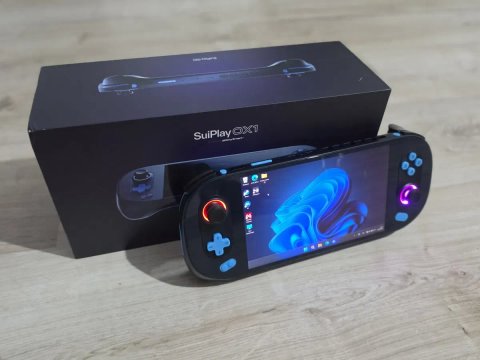 SuiPlay0X1 вона ж AYAneo 2S 16GB/512GB портативна ігрова приставка
Ryzen 7 7840U