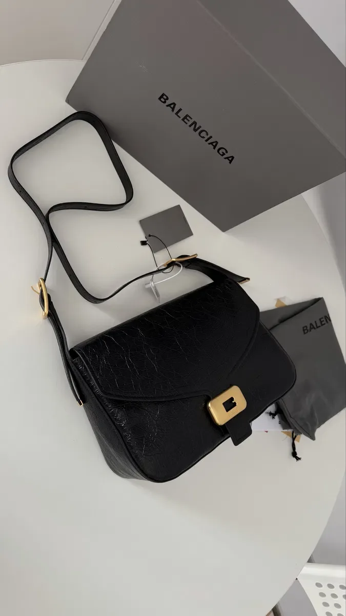 Сумка Balenciaga Rodeo Shoulder Bag — фото 2