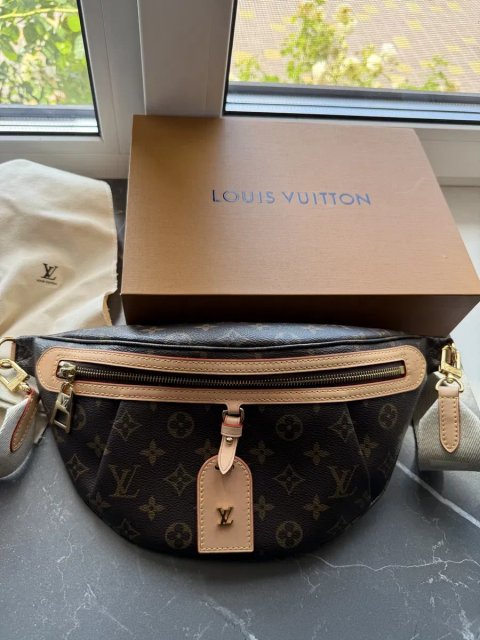 Сумка бананка Louis Vuitton