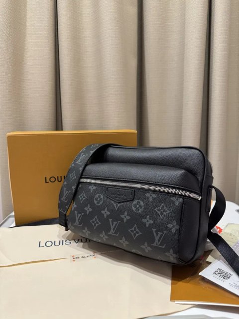 Сумка чоловіча Louis Vuitton Луі Вітон сіра чорна бананка сумочка мужская