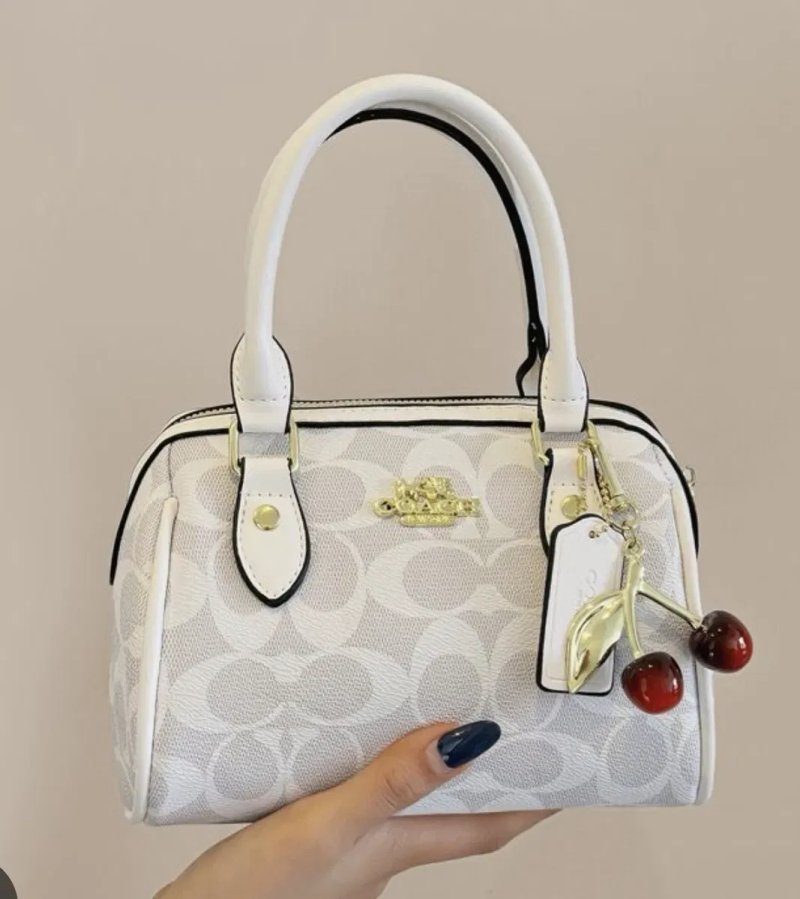 Сумка Coach Teri Mini Crossbody Bag With Cherry Print  коач тері — фото 3