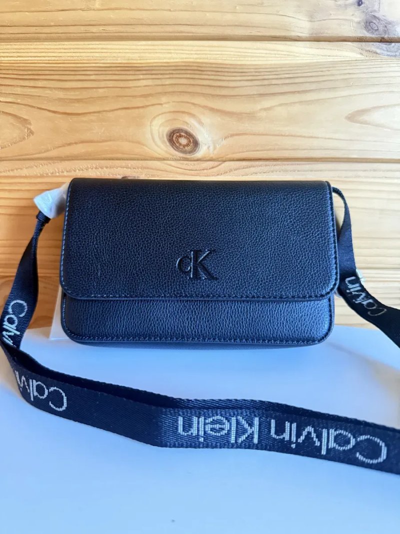 Сумка crossbody Calvin Klein — фото 4