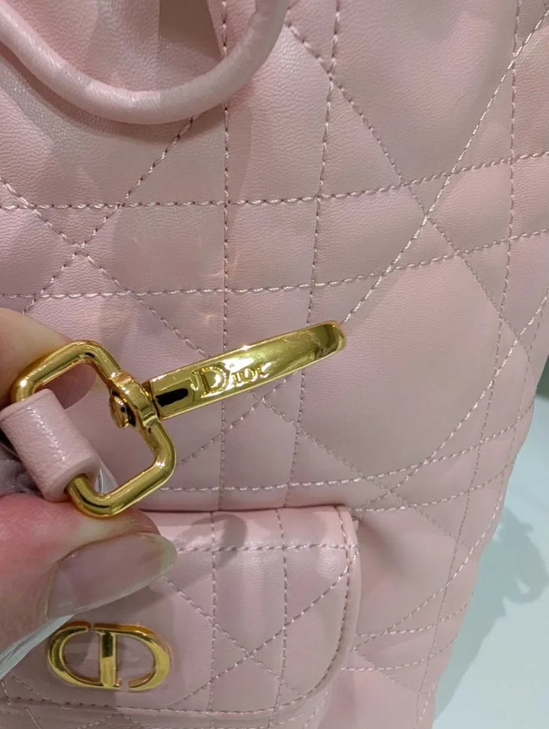 Сумка Dior ‼️ Люкс‼️по типу рюкзачка абсолютно вся шкіряна, зовні та і середині, довжина 20 см — фото 7