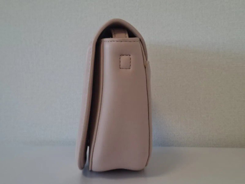 Сумка Embossed Monogram Saddle CALVIN KLEIN.  Оригінал — фото 6