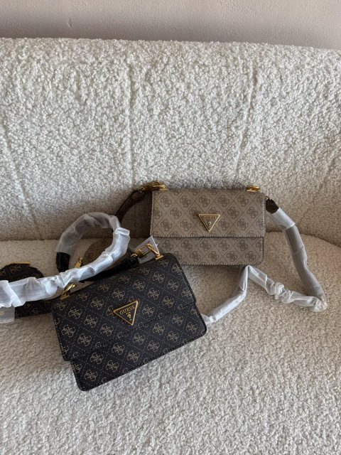 Сумка Guess Alexie