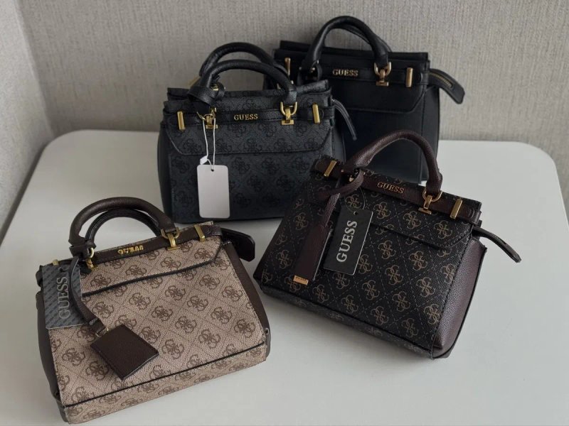 Сумка guess у 4 кольорах на вибір — фото 2
