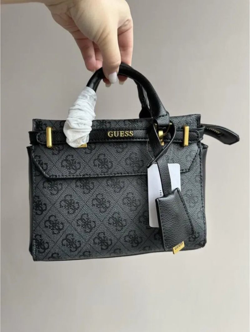 Сумка guess у 4 кольорах на вибір — фото 4