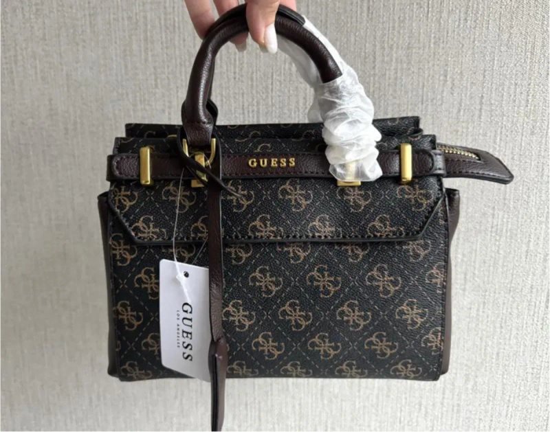 Сумка guess у 4 кольорах на вибір — фото 8