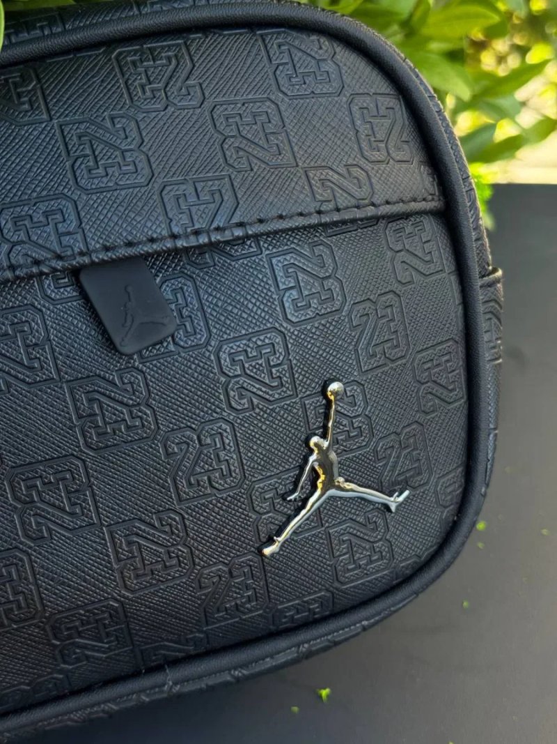 Сумка Jordan monogram через плечо черная сумка кожаная джордан мужская барсетка через плечо Джордан | Сумка шкіряна чоловіча Jordan чорна — фото 2