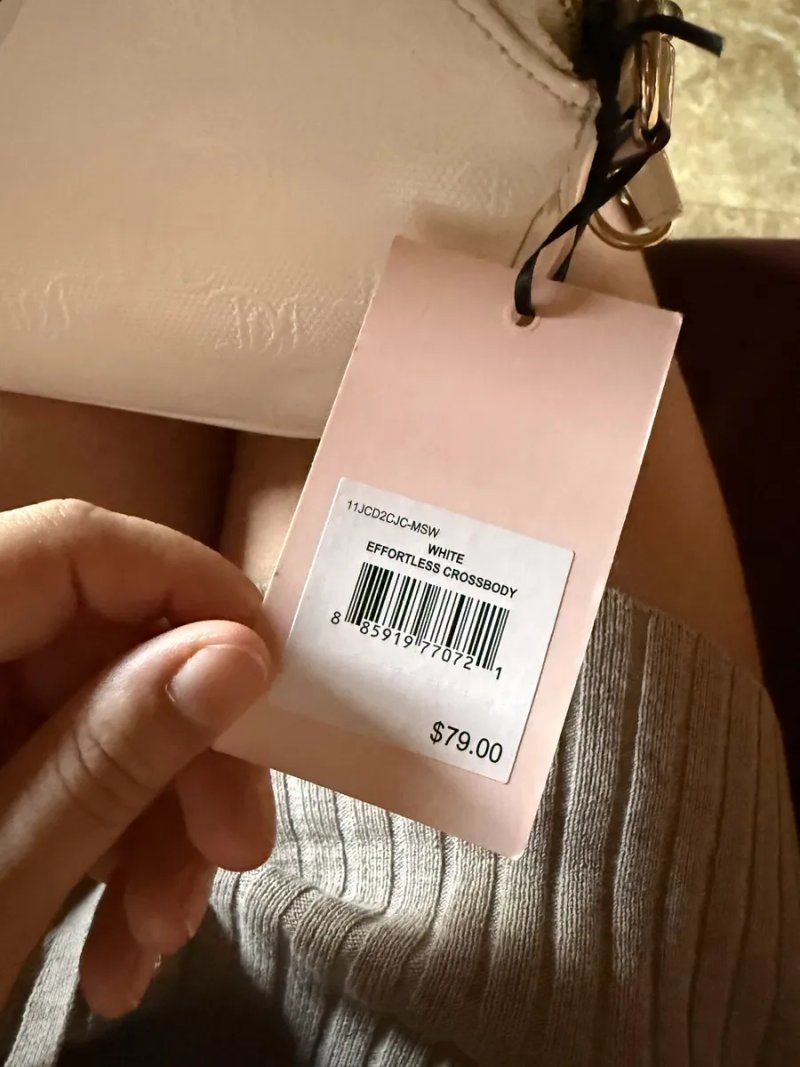 Сумка Juicy Couture Effortless Crossbody в белом цвете — фото 2