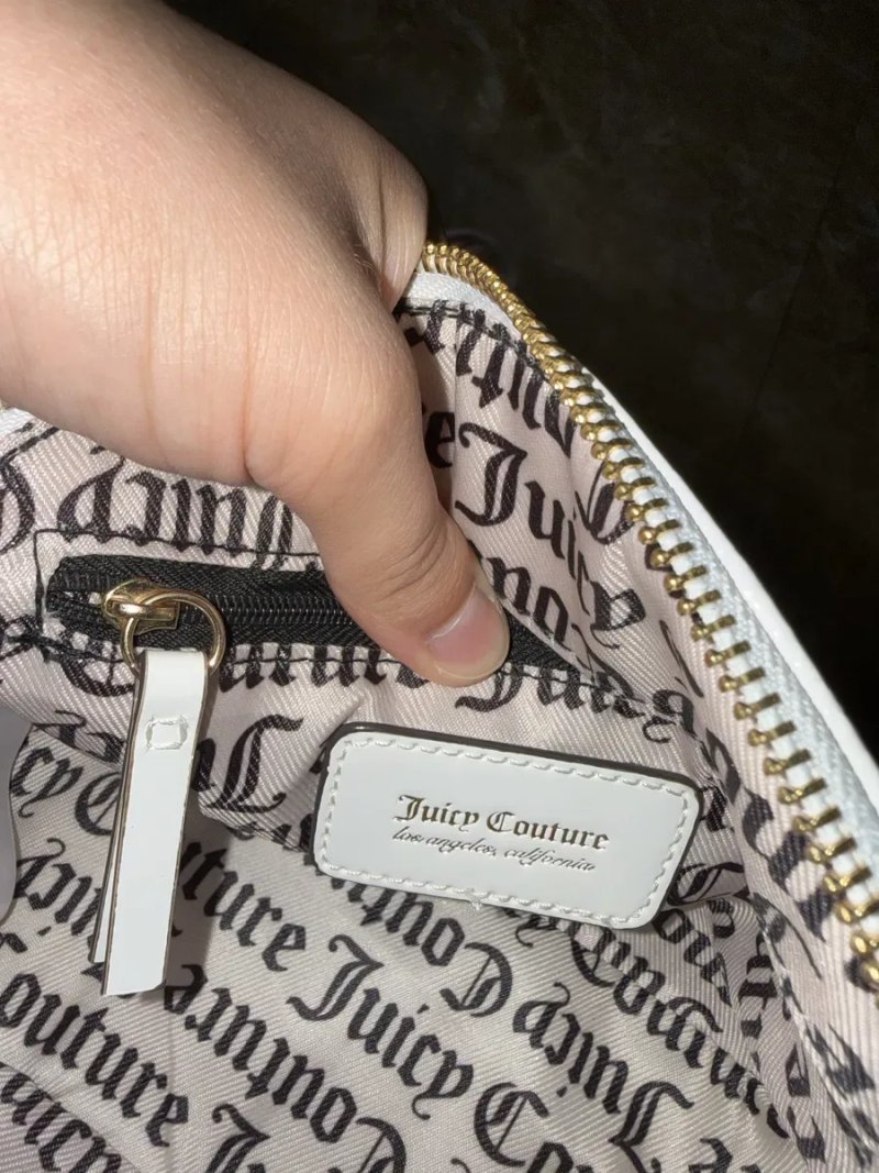 Сумка Juicy Couture Effortless Crossbody в белом цвете — фото 4