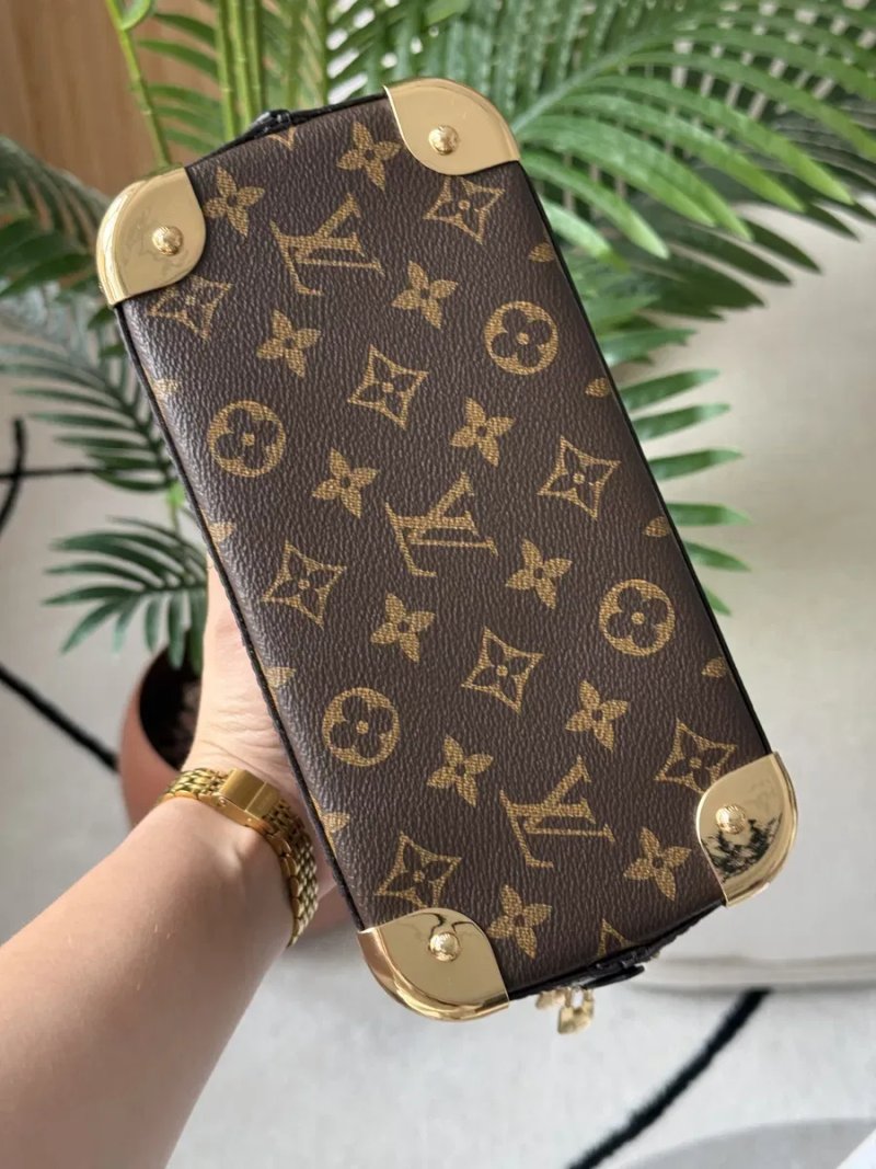 Сумка Louis Vuitton Alma Trunk BB Monogram Canvas/Gold — фото 4