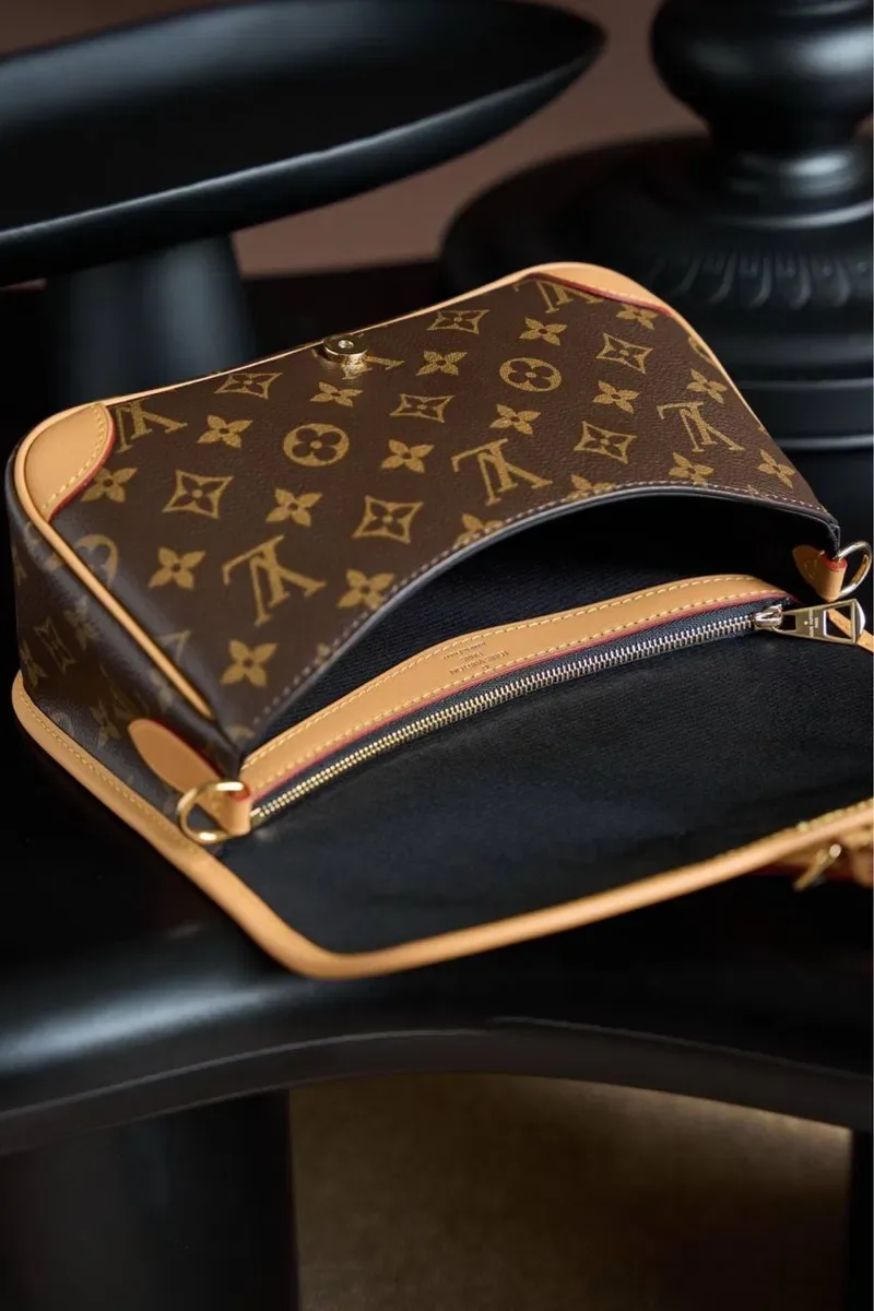 Сумка Louis Vuitton Diane повний комплект бутика премиум версия люкс сегмент натуральна шкіра і канва сумка жіноча — фото 4