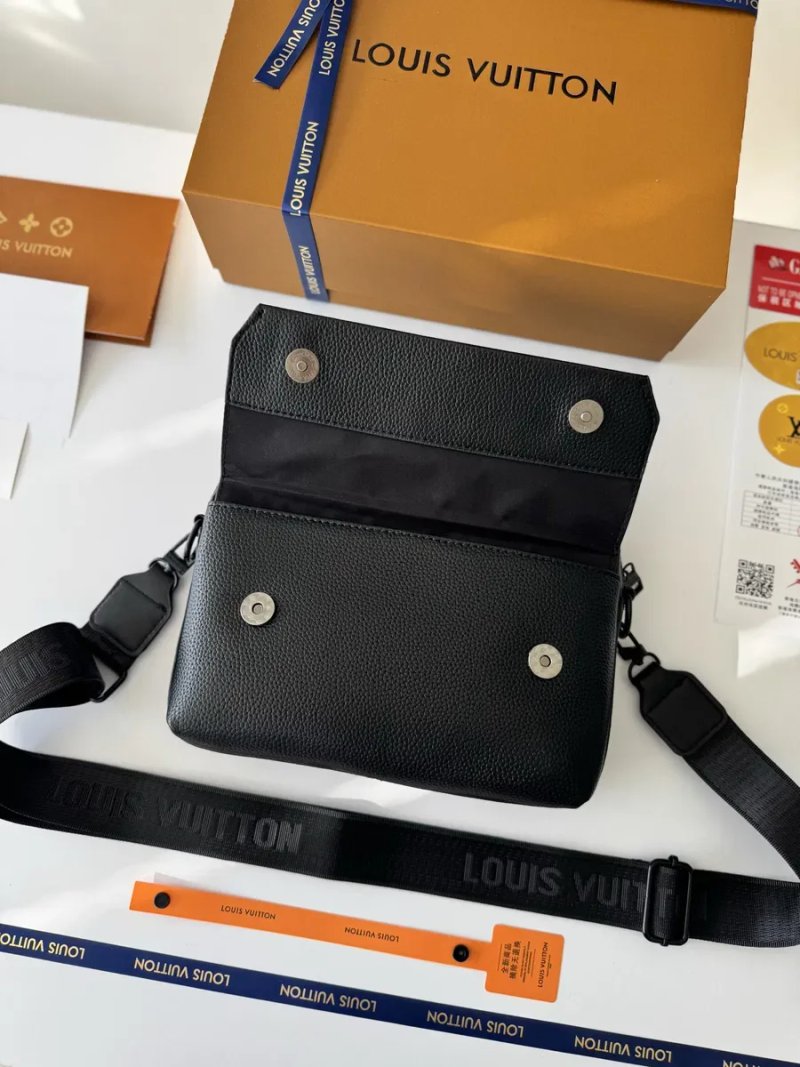 Сумка Louis Vuitton Fastline, чоловіча чорна шкіряна сумка, месенджер через плече, фастлайн луі вітон — фото 7