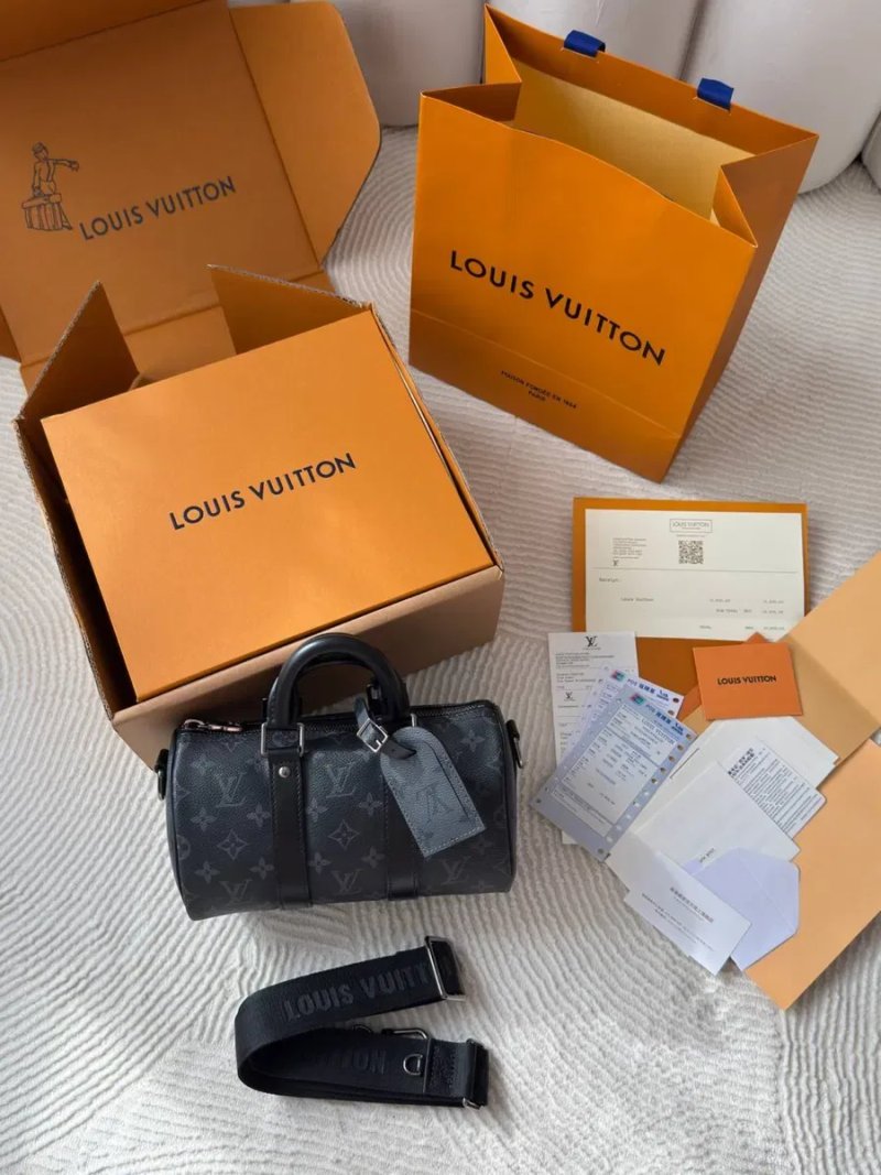 Сумка Louis Vuitton Keepall Bandouliere 25 люкс — фото 3