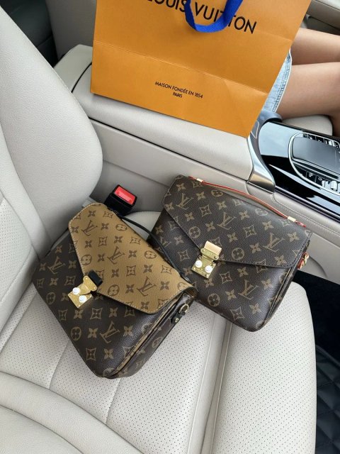Сумка Louis Vuitton Pochette Metis монограм луи