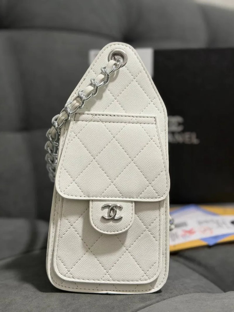 Сумка мішок Chanel жіноча — фото 3