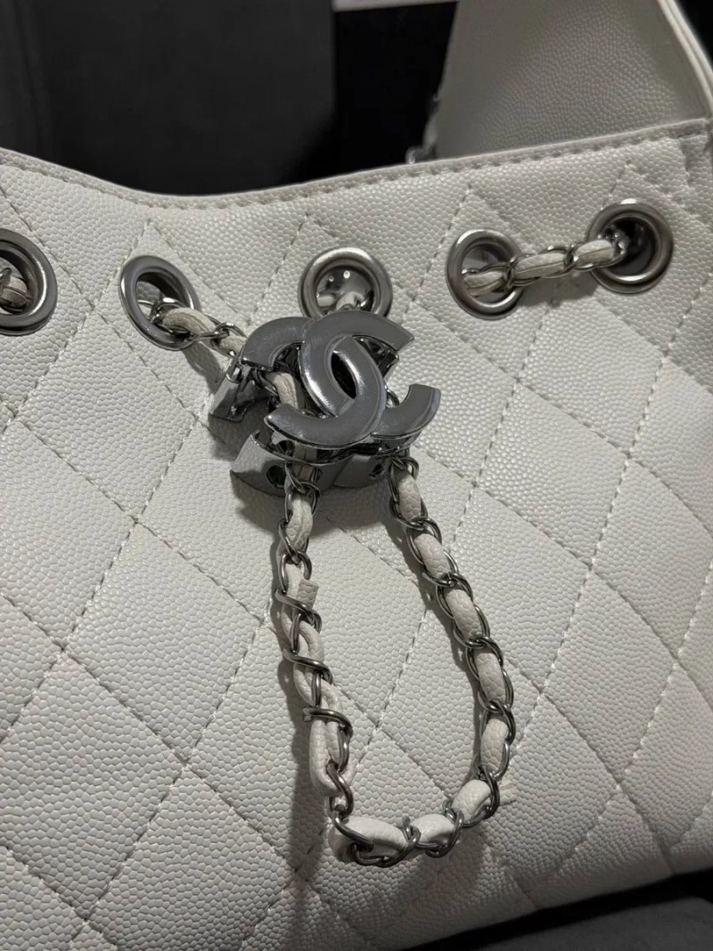 Сумка мішок Chanel жіноча — фото 5