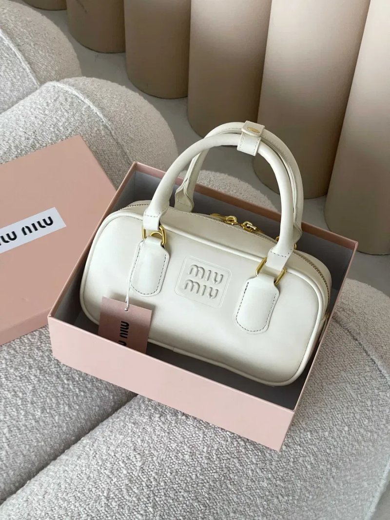 Сумка Miu Miu Arcadie Leather Bag Premium чорна Миу миу жіноча шкіряна — фото 5