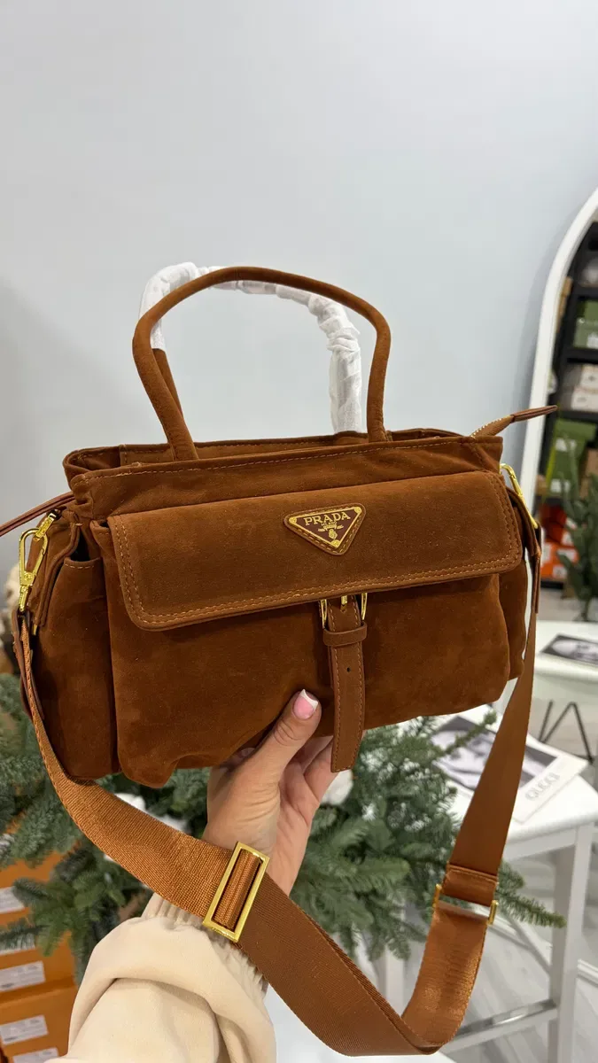 Сумка Prada замшева — фото 3