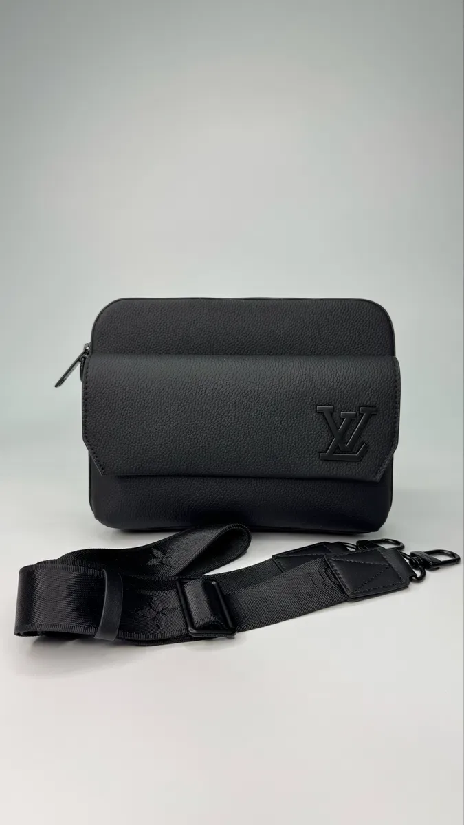 Сумка шкіряна чоловіча через плече / Мужская сумка Louis Vuitton — фото 2