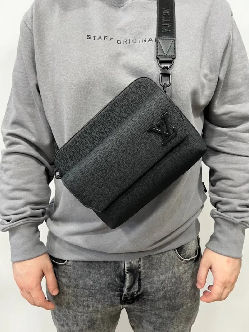 Сумка шкіряна чоловіча через плече / Мужская сумка Louis Vuitton — фото 7