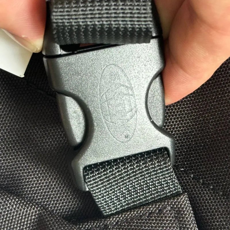 Сумка-слінг через плече Eastpak Sling 008 Black 15.5L,чорна — фото 5
