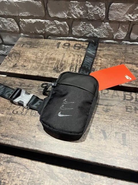 Сумка сумочка месенджер nike mini bag барсетка найк маленька міні чорн