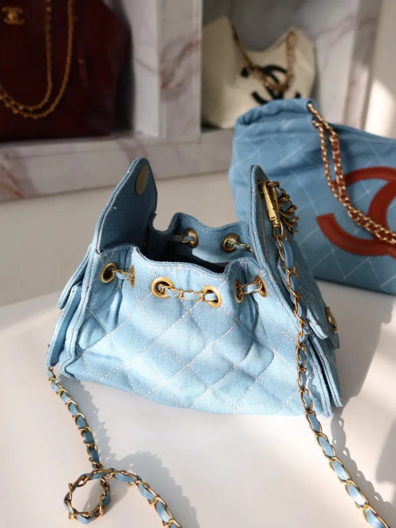 Сумка жіноча джинсова денім блакитна Chanel 25 Hobo Bag сумочка стильна тренд 2026 шанель женская мини купити сумку — фото 5