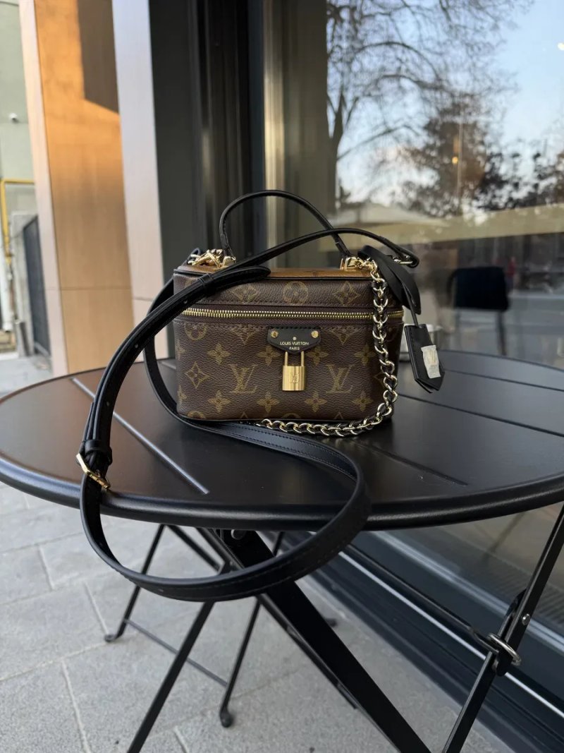 Сумка жіноча Louis Vuitton — фото 5