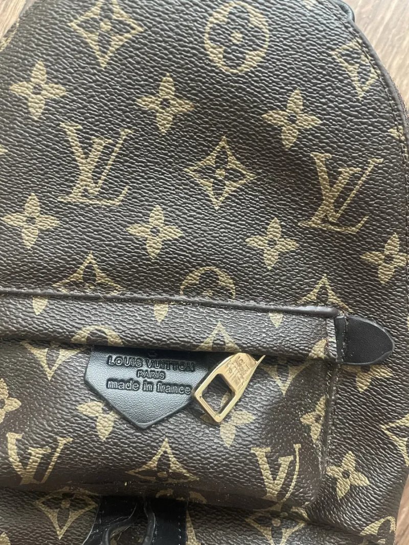 Сумочка кросбоди в виде рюкзачка Louis Vuitton! Франция! Недорого!!! — фото 2