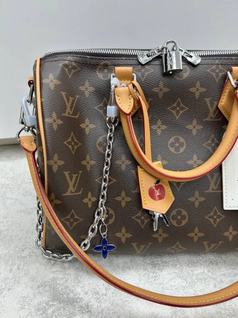 Сумочка в стилі LV — фото 3