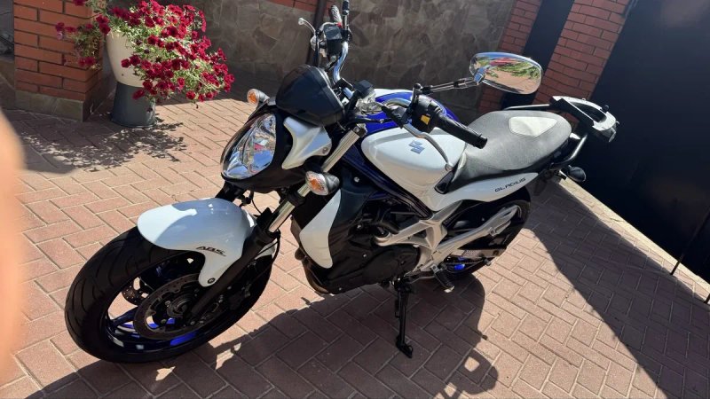 Suzuki GLADIUS 400 Сузуки з Японії — фото 6