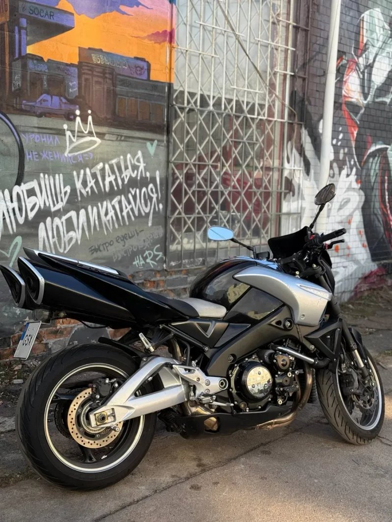 Suzuki GSX 1300 RK8  B-King  2008 рік — фото 2