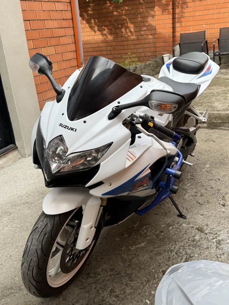 Suzuki GSX-R 600 К9 Состояние! — фото 4