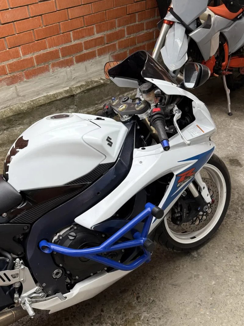 Suzuki GSX-R 600 К9 Состояние! — фото 7