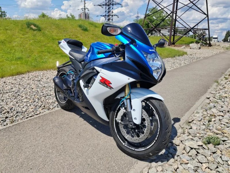 Suzuki GSX-R 750 L2 — фото 2