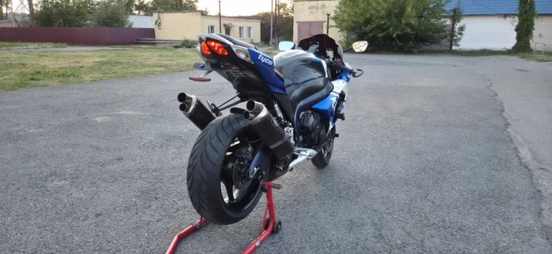 Suzuki GSX R1000 Super sport — фото 7