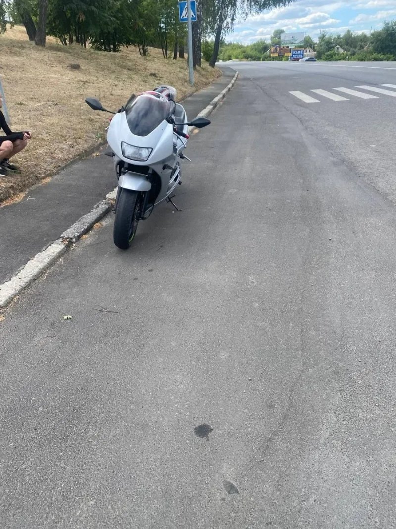 Suzuki RF900R можливий обмін — фото 3