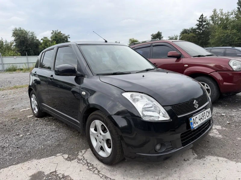 Suzuki Swift 1.3 бенз автомат — фото 3