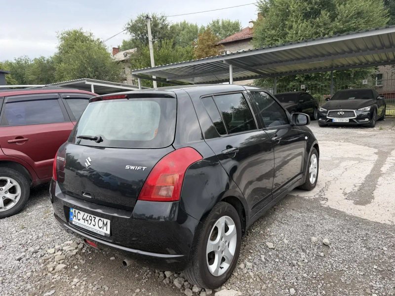 Suzuki Swift 1.3 бенз автомат — фото 4