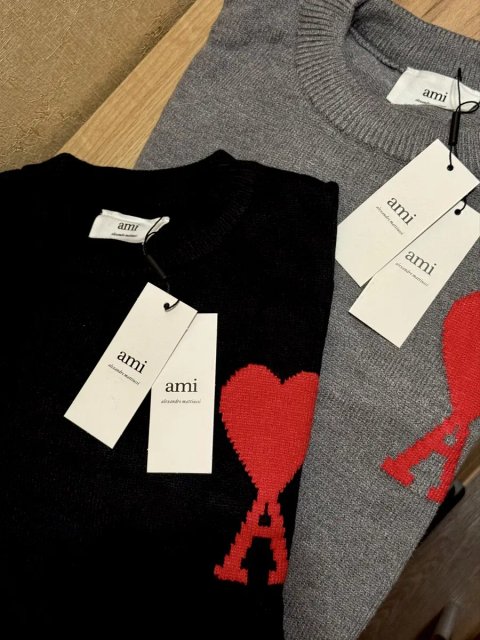Светрики Ami Paris (S,M)