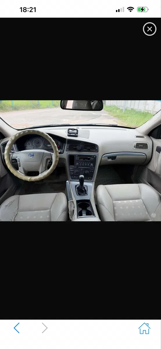 Свіжопригнана Volvo V-70 — фото 4