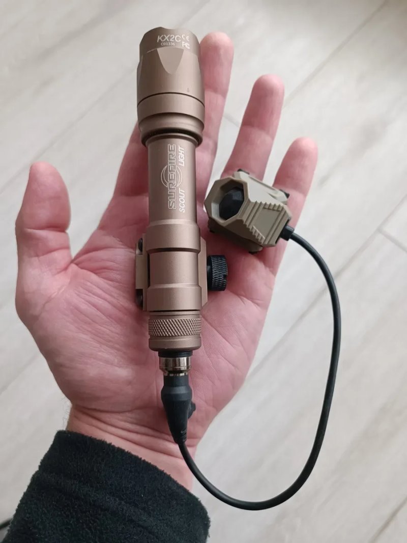 Тактичний ліхтар на зброю SureFire Scout, M600 — фото 3