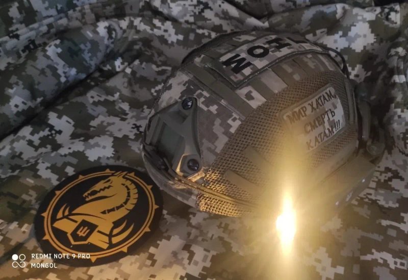 Тактичний ліхтарик на шолом червоний, білий діод 30+ годин світла - 320 грн — фото 2